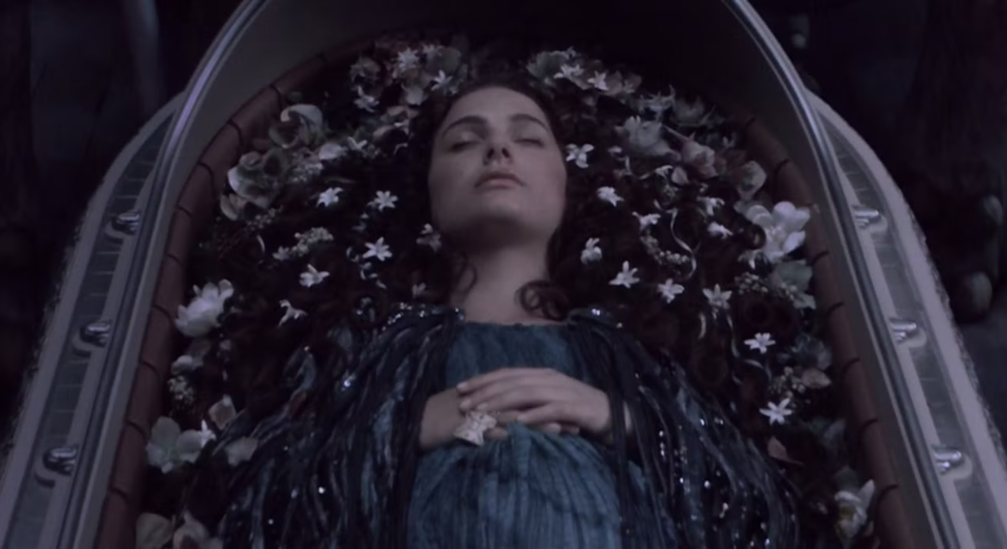 8. Padmé’s Death and Luke/Leia’s Birth (Revenge of the Sith)