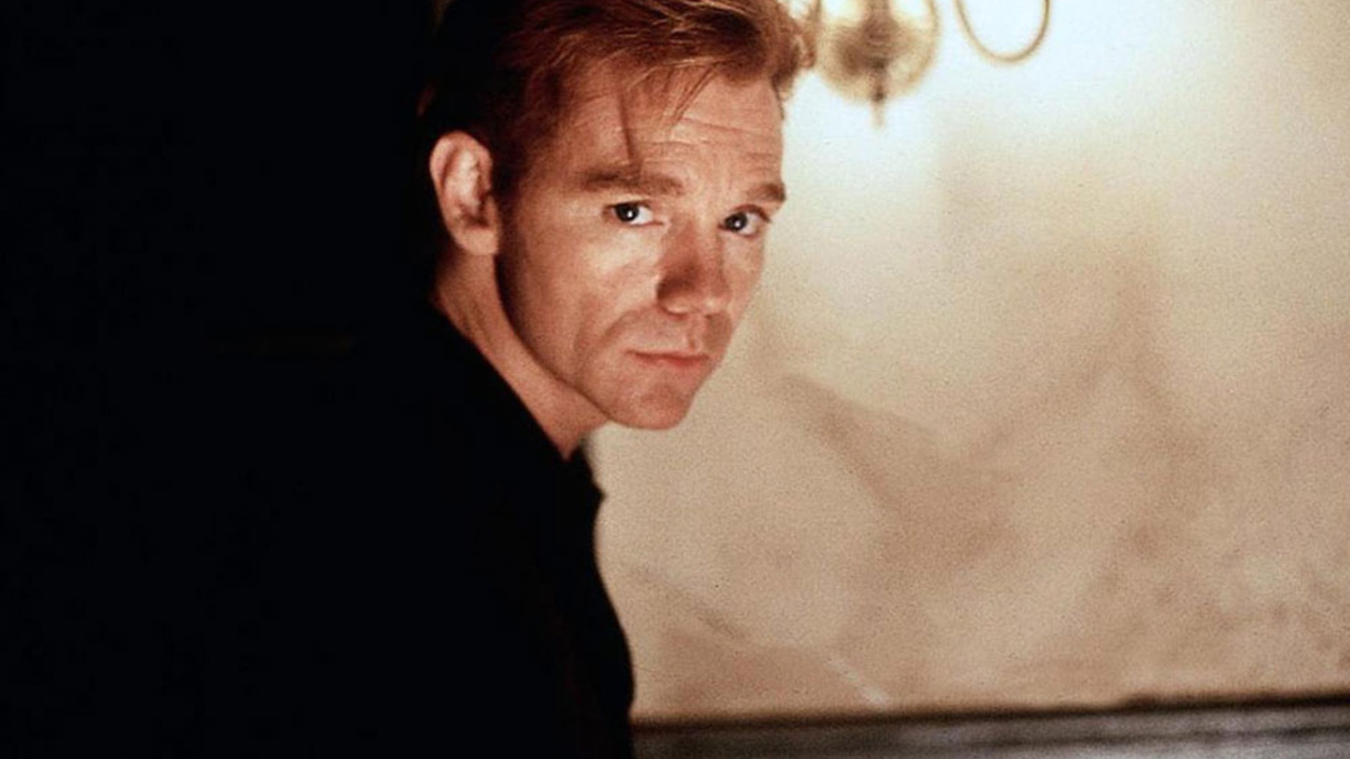 19. David Caruso in 'Jade' (1995)