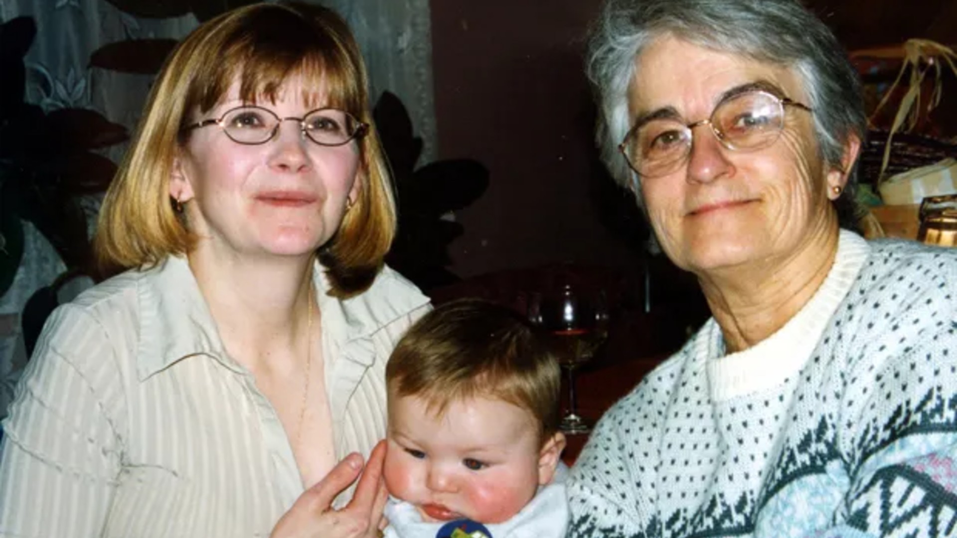 5. Dear Zachary (2008)