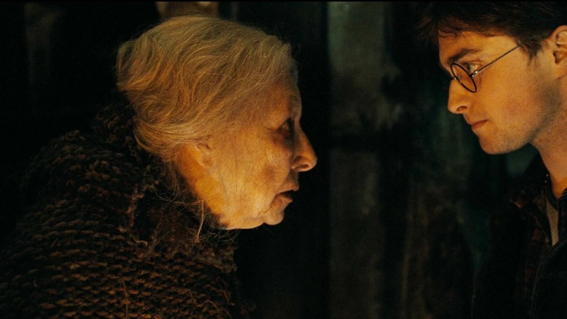 17. Harry & Hermione vs. Nagini (Deathly Hallows Part 1)