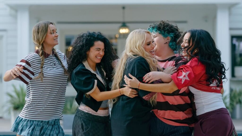 Wilson And Her Crewmates On Set 1024x576