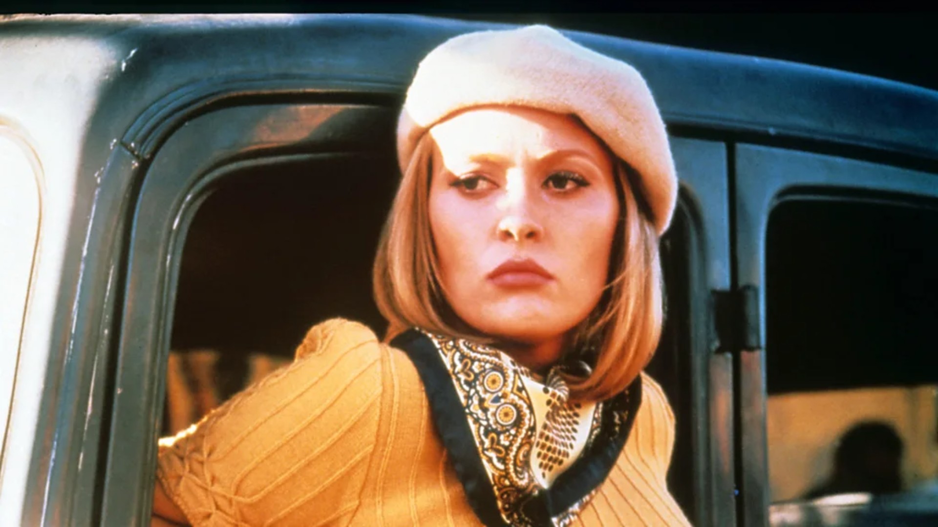 4. Faye Dunaway