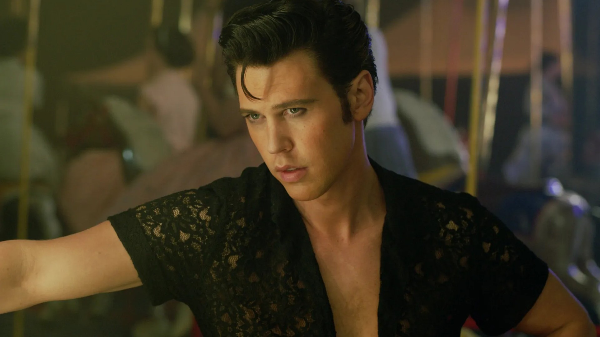 4. Austin Butler Losing His Own Voice to Become Elvis