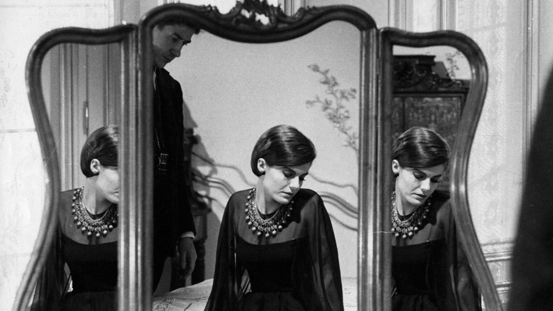 2. Last Year at Marienbad (1961, Alain Resnais)