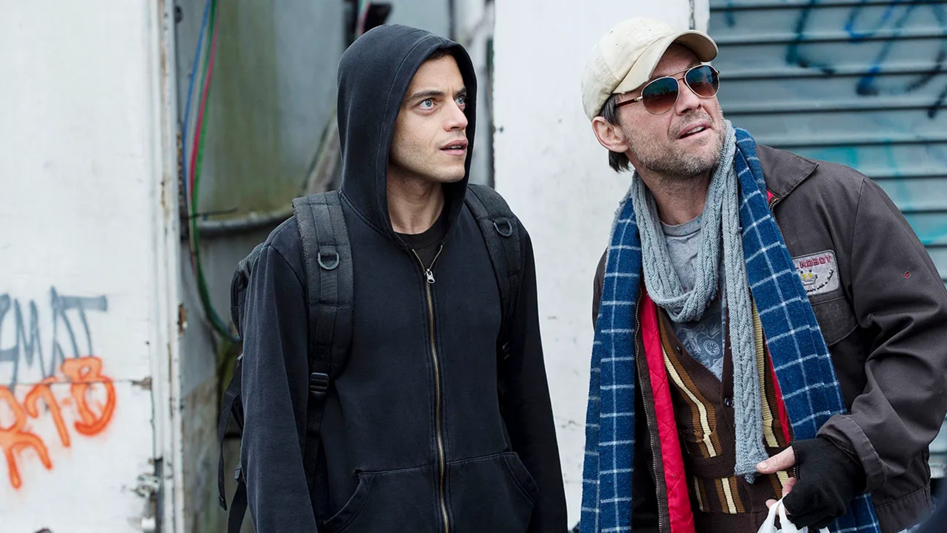 10. Mr. Robot – "eps1.0_hellofriend.mov" (2015)