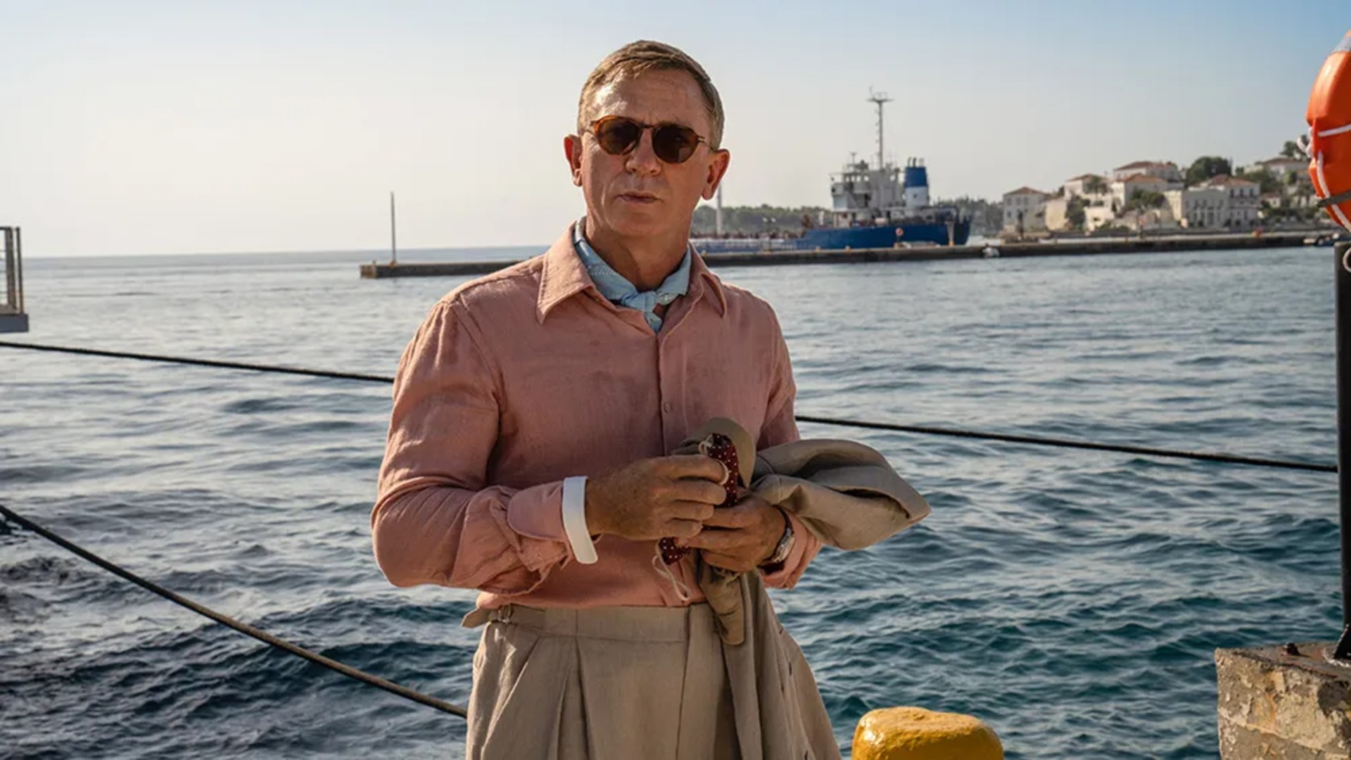 1. Glass Onion: A Knives Out Mystery