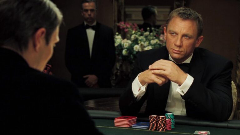 james bond in casino royale (1)