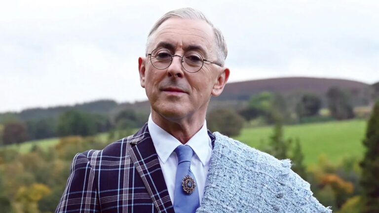 BAFTA host Alan Cumming breaks silence on ceremony interruption alan cumming (1)