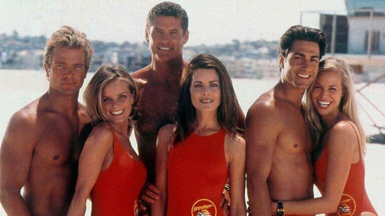 Baywatch reboot audition draws 2,000 actors and models, showrunner eases fear baywatch (1)