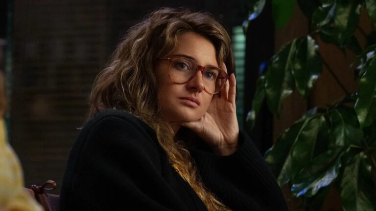 shailene woodley in a scene from the television series three women, where she portrays the narrator, gia (1)