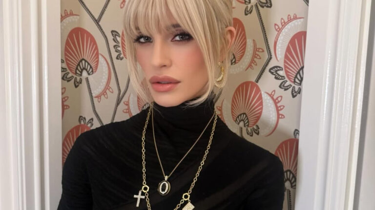 Kelly Osbourne takes firm stance after her appearance's criticism at 2026 BRIT Awards Kelly Osbourne